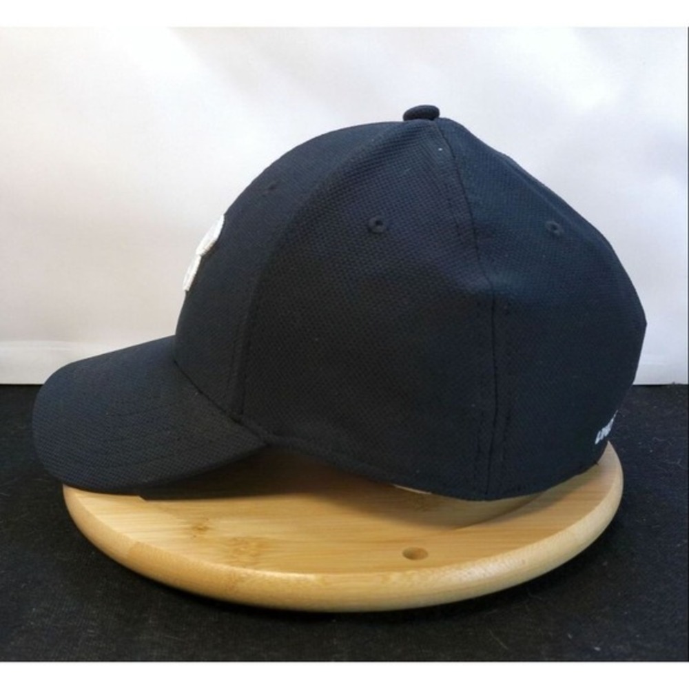 Baseball Cap Under Armour Blitzing Fitted Blue M L Embroidered Logo - Picture 2 of 7